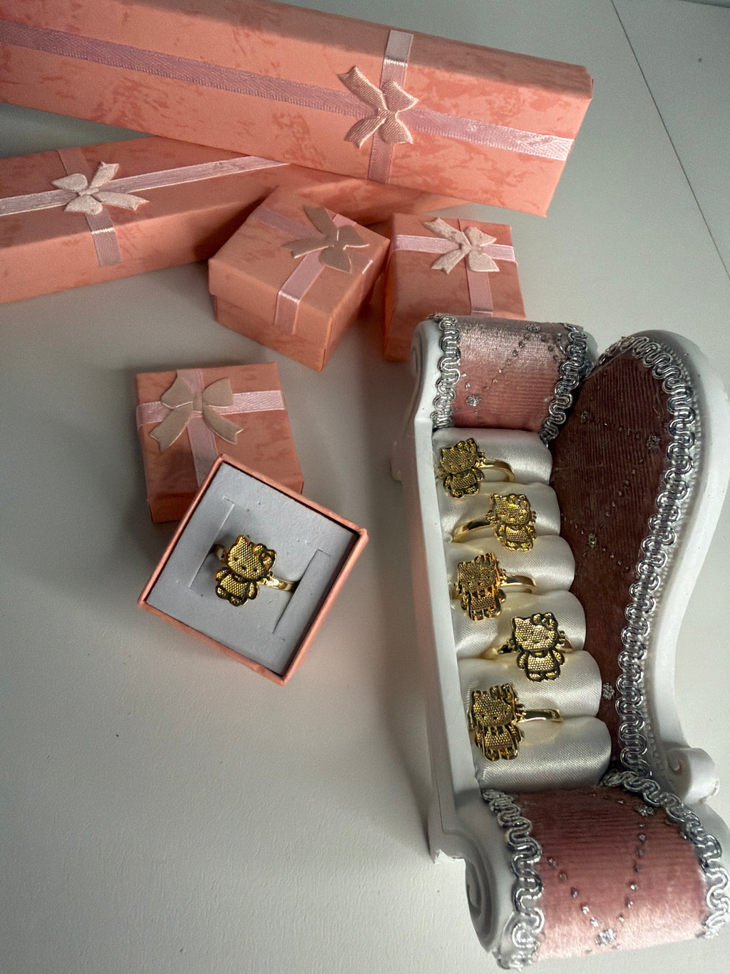 HK Ring