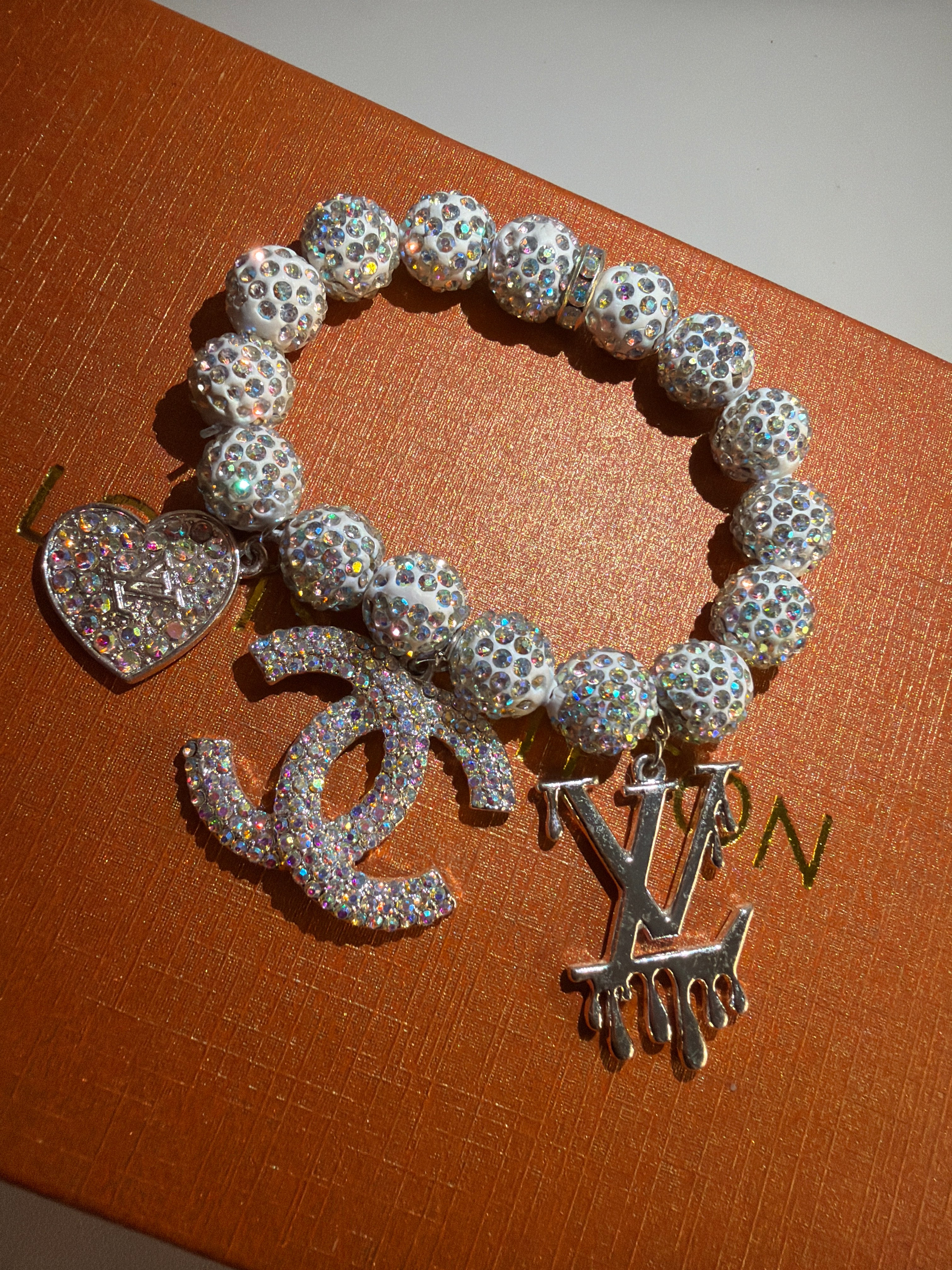 Silver charm Shamballa