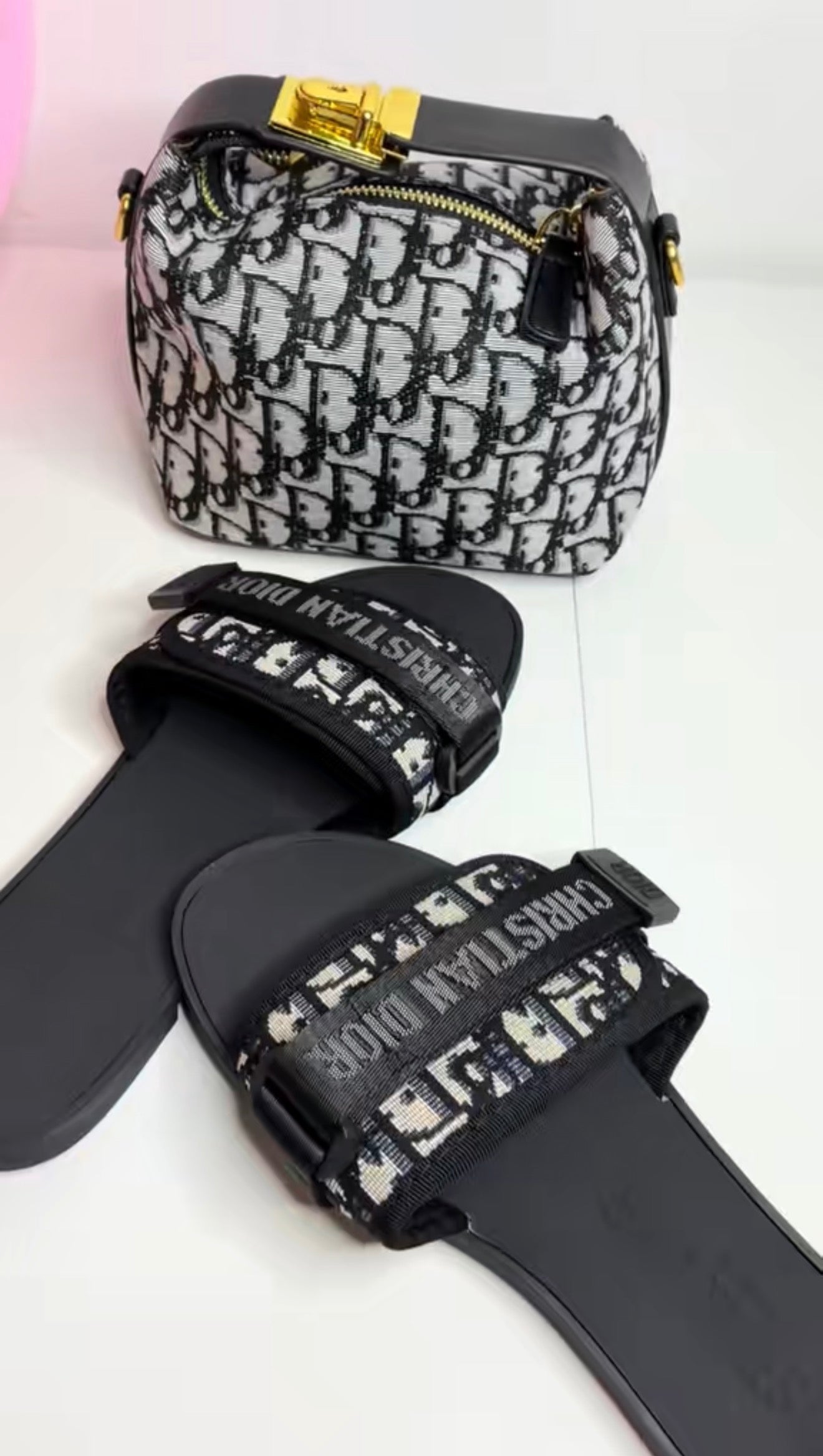 Mini Dior tote