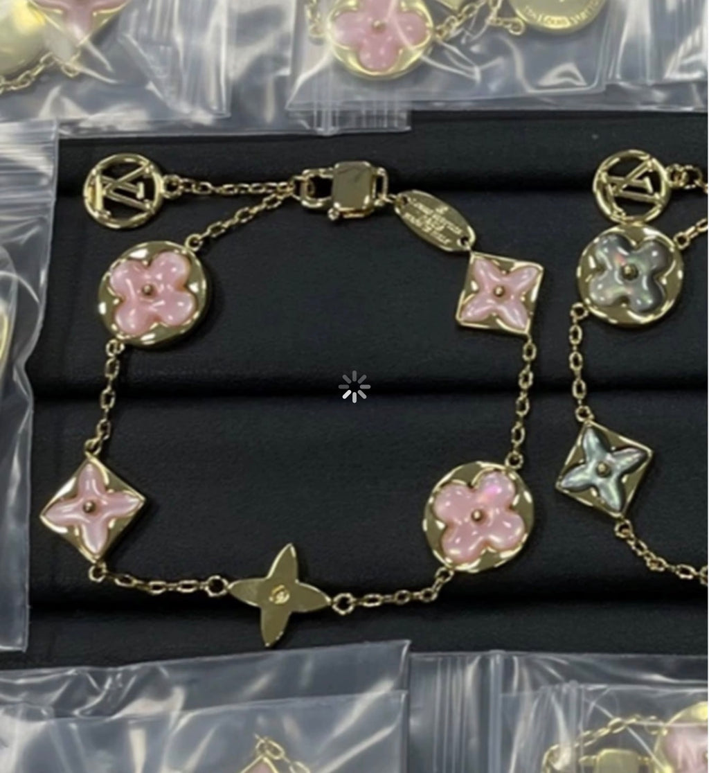 Pink flower set