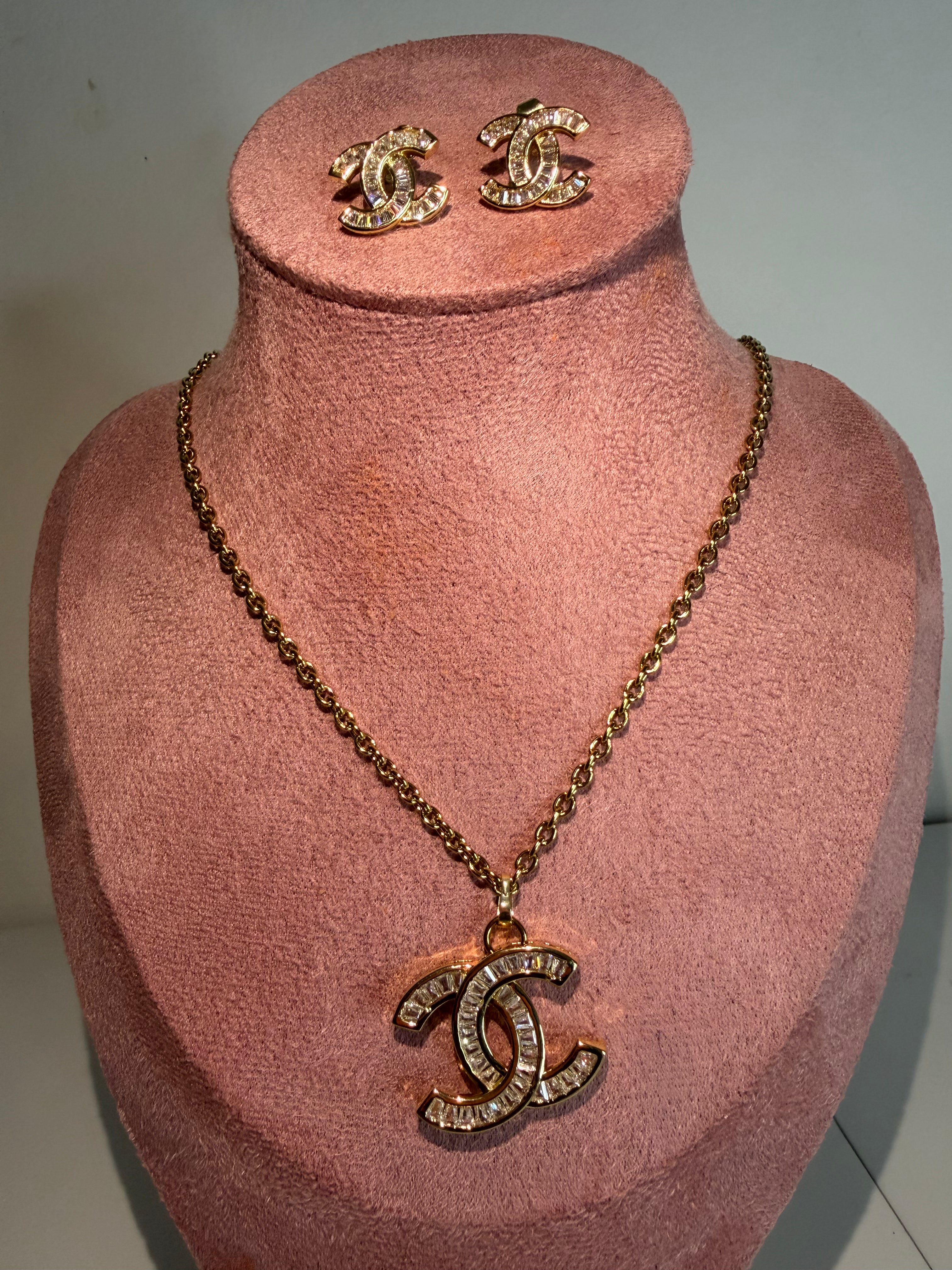 Cc Necklace set