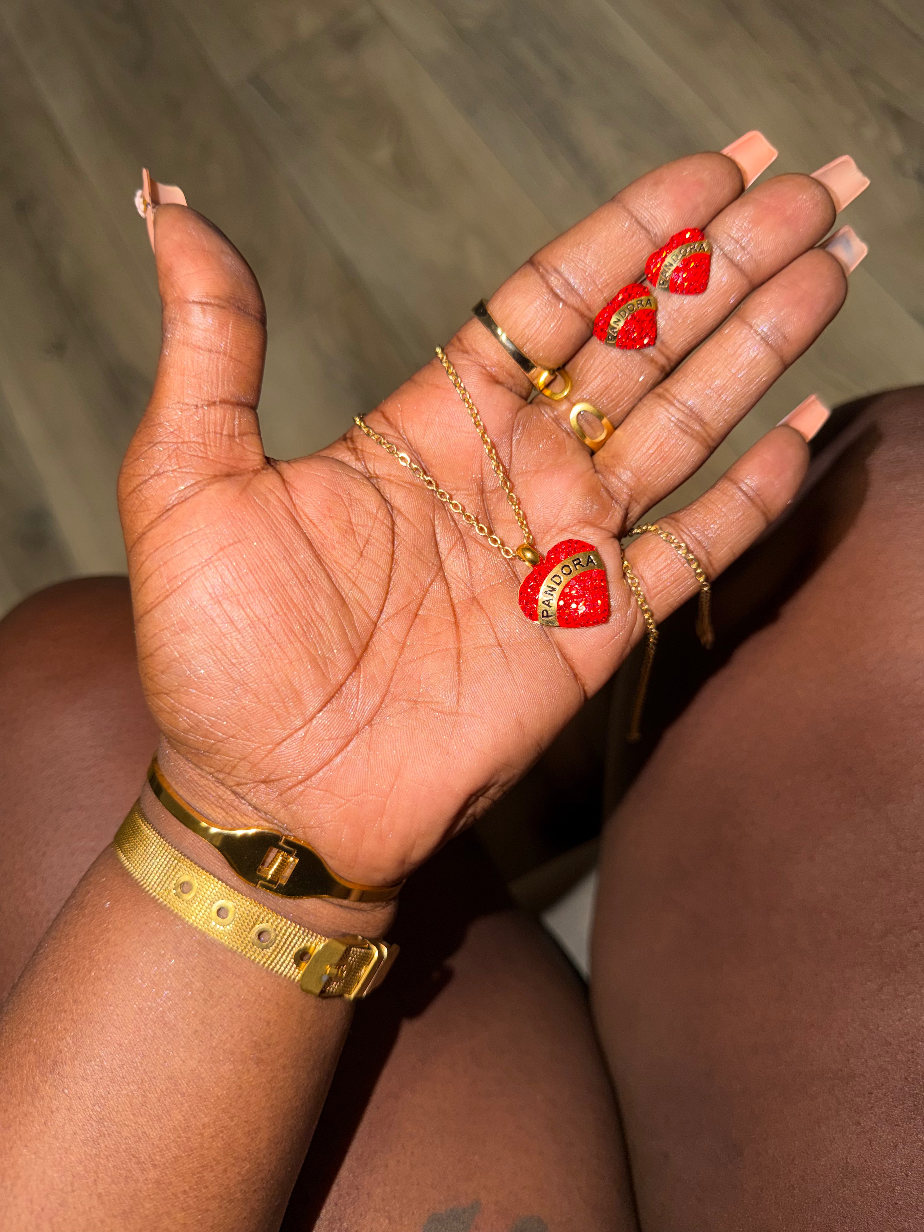 Red Heart Set