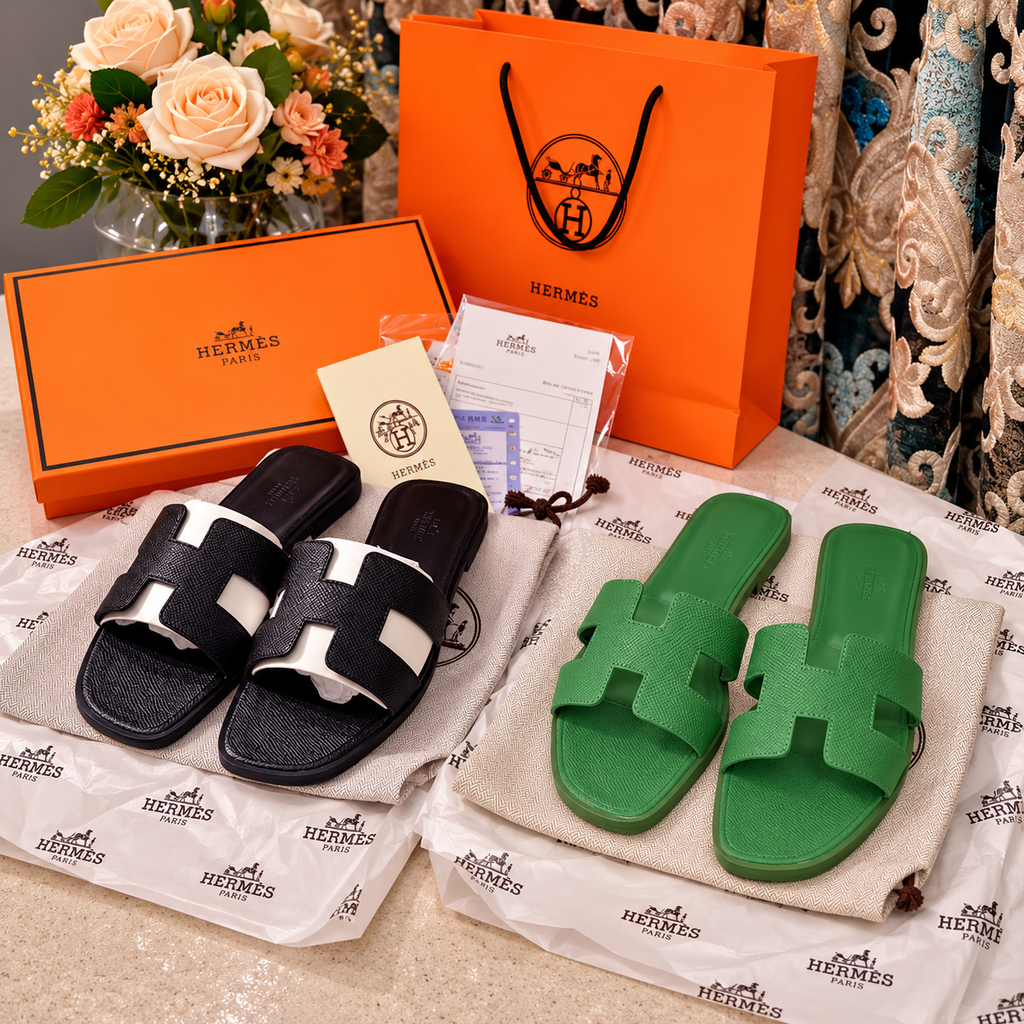 H Slide Sandals